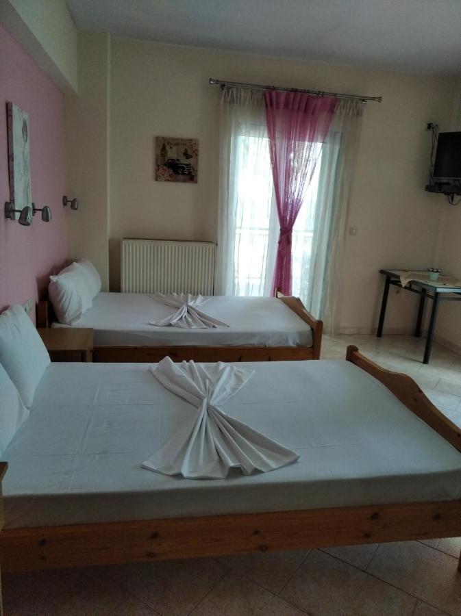 Poseidon Rooms Vrasná Buitenkant foto