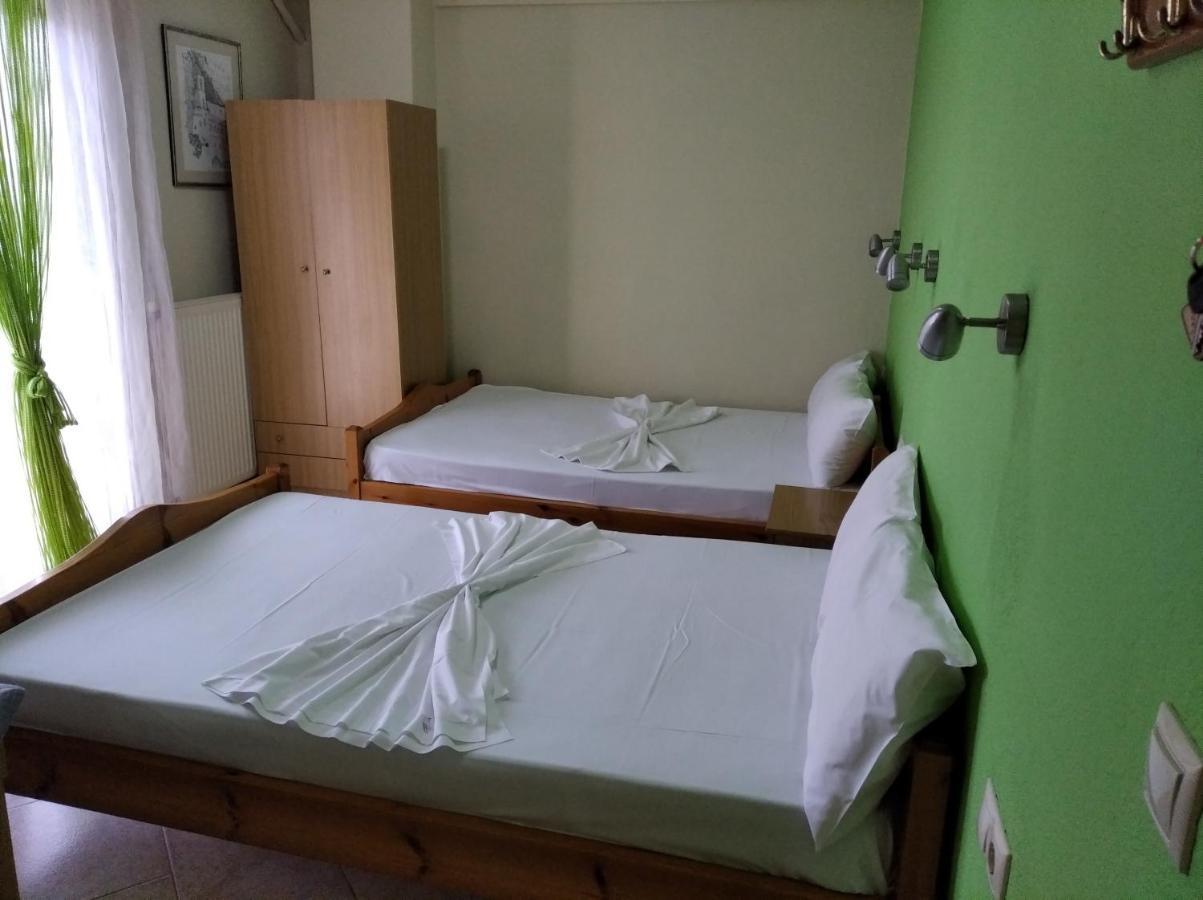Poseidon Rooms Vrasná Buitenkant foto