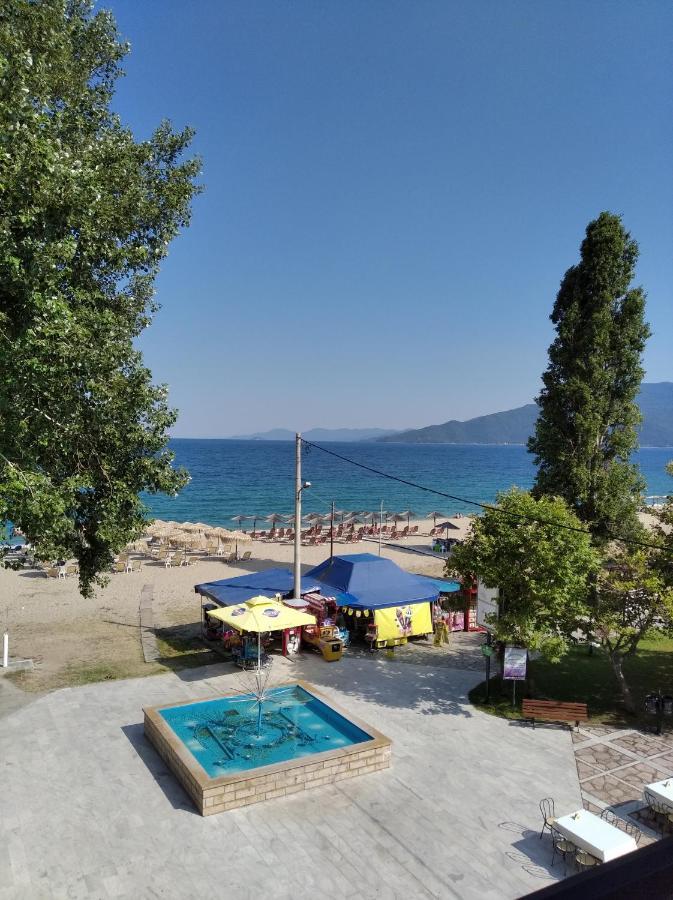 Poseidon Rooms Vrasná Buitenkant foto